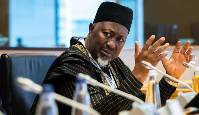 Απαγωγές-στη-Νιγηρία:-Παραιτήθηκε-ο-υπουργός-Άμυνας-–-κηρύχθηκε-κατάσταση-έκτακτης-ανάγκης