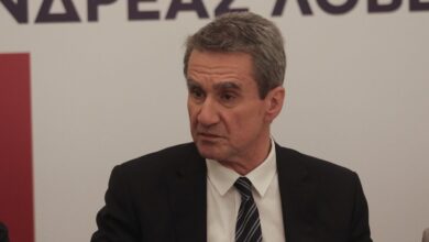 Ο-Ανδρέας-Λοβέρδος-απαντάει-για-πρώτη-φορά-για-τη-σύλληψη-του-γιου-του:-«Δεν-δικαιολογώ-κάθε-πράξη-του»