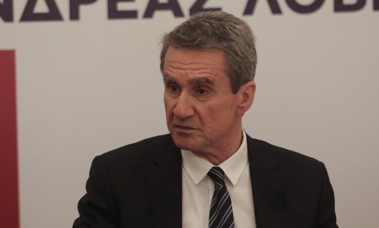 Ο-Ανδρέας-Λοβέρδος-απαντάει-για-πρώτη-φορά-για-τη-σύλληψη-του-γιου-του:-«Δεν-δικαιολογώ-κάθε-πράξη-του»