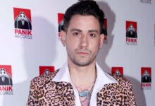 Ο-Αναστάσιος-Ράμμος-παρουσίασε-το-νέο-του-album-με-τίτλο-«Δέκα»,-έχοντας-στο-πλευρό-του-και-τη-σύντροφό-του