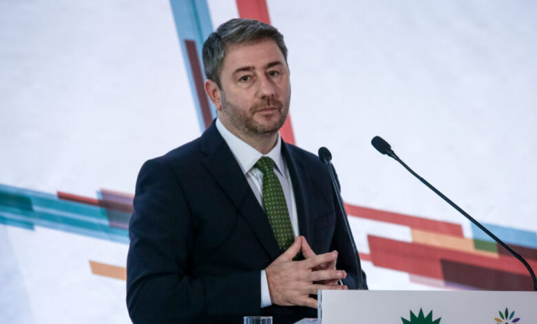 Το-ΠΑΣΟΚ-«και-ξέρει-και-θέλει-και-μπορεί»:-Η-λύση-στο-κυκλοφοριακό,-το-ψευτοδίλημμα-της-ΝΔ-και-η-διαφορετική-στρατηγική-Δούκα