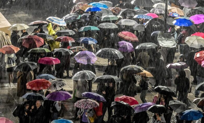 Καιρός:-Ισχυρές-καταιγίδες-και-θυελλώδεις-άνεμοι-μέχρι-το-Σάββατο-–-Σε-κόκκινο-συναγερμό-η-Αττική-και-άλλες-8-περιφέρειες