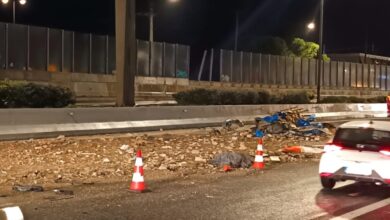 Κηφισός:-2-τραυματίες-από-σύγκρουση-φορτηγού-με-αυτοκίνητο-στο-ύψος-της-Καλυφτάκη-–-Μεγάλες-καθυστερήσεις