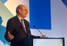 Χατζηδάκης:-Οι-7-άξονες-στήριξης-της-βιομηχανίας