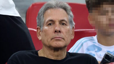 Θάνος-Καληώρας:-«Σήμερα-δεν-έχει-καμιά-σχέση-το-Εθνικό-θέατρο-με-την-αίγλη-που-είχε-παλιά,-είναι-μπάτε-σκύλοι-αλέστε»