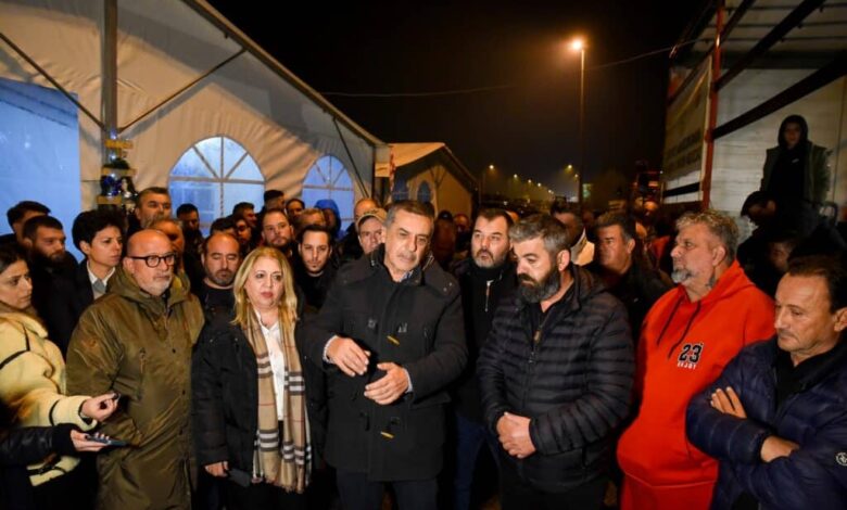 Κουρέτας-από-τo-μπλόκo-Λόγγου:-Μαζί-με-τους-αγρότες-μέχρι-τέλους