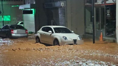 Η-κακοκαιρία-byron-«έπνιξε»-Μάνδρα,-Μέγαρα-και-Νέα-Πέραμο-–-Βίντεο-με-τους-ορμητικούς-χειμάρρους