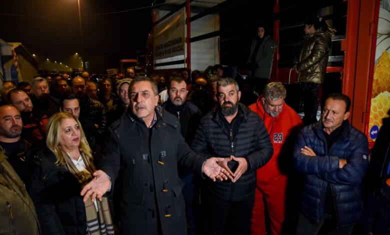 Στο-αγροτικό-μπλόκο-του-Λόγγου-ο-Κουρέτας