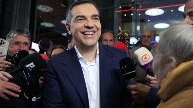 Άρχισε-η-μάχη-για-την-δεύτερη-θέση-Τσίπρα-–-ΠΑΣΟΚ-^-γιατί-γίνεται-άνω-κάτω-η-Κεντροαριστερά-^-οι-Κρητικοί-αγρότες-ζήτησαν-να-δουν-τον-Χατζηδάκη-με-τους-βουλευτές-άλλων-κομμάτων,-εισέπραξαν-όχι-^-η-πολιτική-δήλωση-Καρυστιανού-για-τα-μπλόκα-^-τι-ειπώθηκε-στ