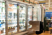 Συνεχίζεται-το-ράλι-τιμών-στα-τρόφιμα:-Πρωταθλητές-με-αυξήσεις-έως-93%,-ψάρια-και-θαλασσινά