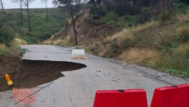 Η-κακοκαιρία-byron-«χτύπησε»-το-οδικό-δίκτυο-της-Αττικής-–-Ποιοι-δρόμοι-παραμένουν-κλειστοί