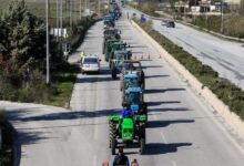 Οι-αγρότες-έκλεισαν-την-εθνική-οδό-Αθηνών-–-Λαμίας-κοντά-στη-Υλίκη