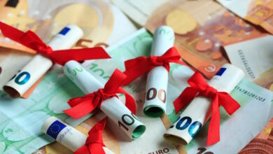 Δώρο-Χριστουγέννων-2025:-Τι-ισχύει-για-τους-μισθωτούς-του-ιδιωτικού-τομέα