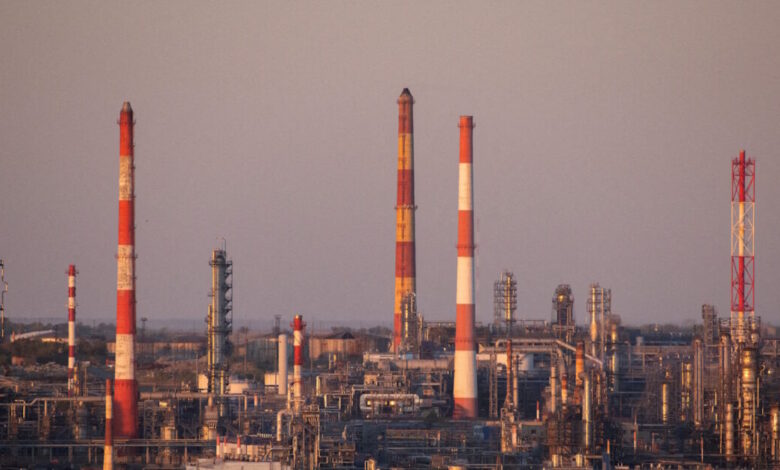 g7-και-ΕΕ-διαπραγματεύονται-για-την-κατάργηση-του-πλαφόν-στο-ρωσικό-πετρέλαιο-–-Τι-αναφέρει-το-reuters