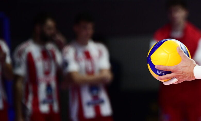 ΠΑΟΚ-–-Ολυμπιακός:-Διακοπή-στον-τελικό-του-league-cup-του-βόλεϊ-ανδρών-μετά-από-πρόβλημα-με-το-φωτισμό