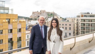 Συνάντηση-Χατζηδάκη-–-Γκιλφόιλ-στην-Αθήνα:-«Στο-υψηλότερο-επίπεδο-των-τελευταίων-ετών-οι-σχέσεις-Ελλάδας-και-ΗΠΑ»