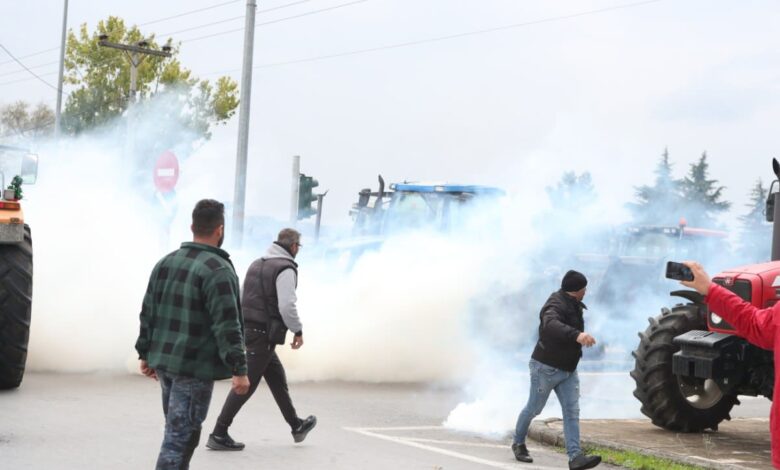 Αυστηρή-προειδοποίηση-Μαρινάκη-για-τα-επεισόδια-αγροτών