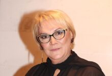 Αλεξάνδρα-Τσόλκα:-Όσο-συρρικνώνεται-το-κοινό,-συρρικνωνόμαστε-κι-εμείς-άρα-ασχολούμαστε-με-το-μικροσύμπαν-μας