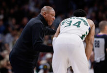 Ντοκ-Ρίβερς-για-τον-τραυματισμό-του-Γιάννη-Αντετοκούνμπο:-«Μπορεί-να-πάρει-περισσότερο-χρόνο-από-ό,τι-θέλουμε»