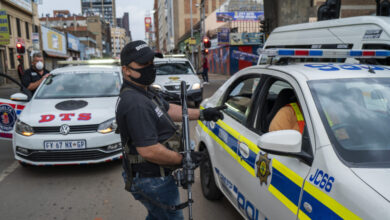 Μακελειό-στη-Νότια-Αφρική:-11-νεκροί-και-14-τραυματίες-μετά-από-πυροβολισμούς-σε-ξενοδοχείο