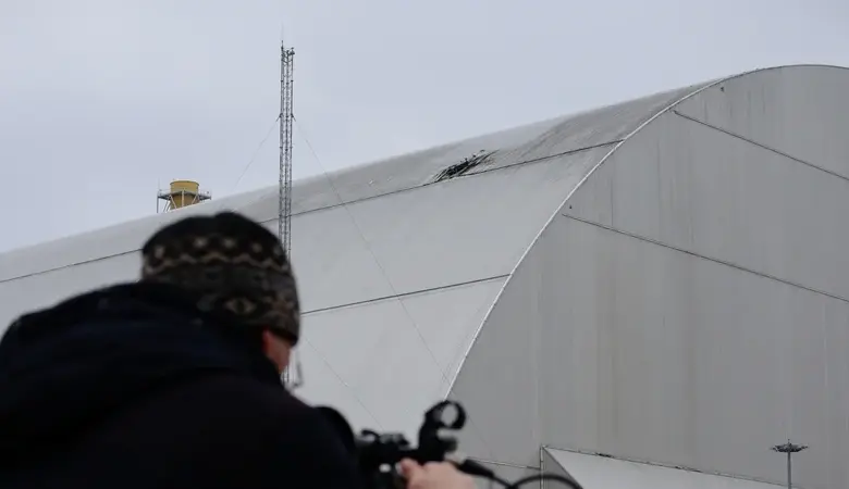 Ουκρανία:-Ρωγμή-στη-θωράκιση-του-πυρηνικού-σταθμού-του-Τσερνόμπιλ