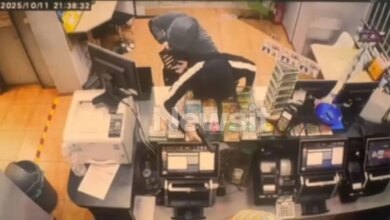 Βύρωνας:-Βίντεο-ντοκουμέντο-από-τη-δράση-της-«άγουρης»-συμμορίας-που-ρήμαζε-καταστήματα