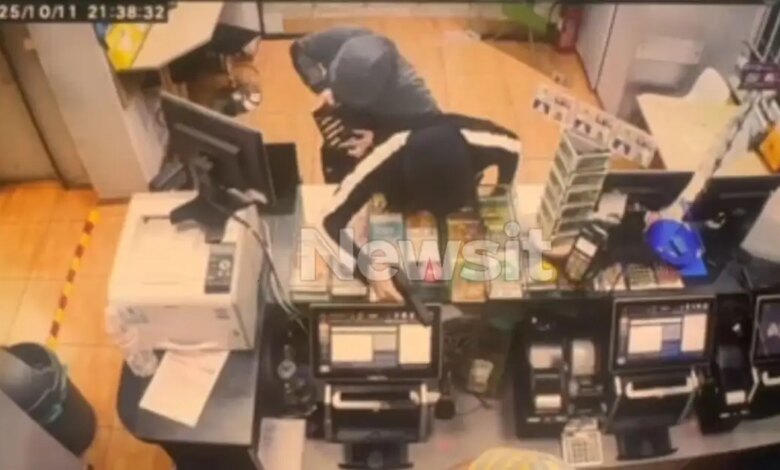 Βύρωνας:-Βίντεο-ντοκουμέντο-από-τη-δράση-της-«άγουρης»-συμμορίας-που-ρήμαζε-καταστήματα