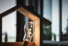 Ευάλωτα-νοικοκυριά:-Χαμηλότερες-τιμές-και-δωρεάν-ενεργειακή-αναβάθμιση