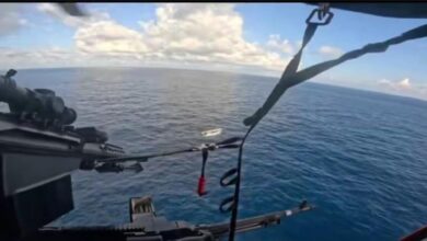 ΗΠΑ:-Ελεύθερος-σκοπευτής-της-Ακτοφυλακής-εξουδετερώνει-ταχύπλοο-με-κοκαΐνη-στον-Ειρηνικό-–-Εντυπωσιακό-βίντεο-από-την-επιχείρηση