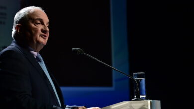 Κώστας-Καρμανλής:-«Να-είμαστε-ευαίσθητοι-και-δεκτικοί-απέναντι-στους-Έλληνες-αγρότες,-να-τους-ακούμε-και-να-καταλαβαίνουμε-την-αγωνία-τους»