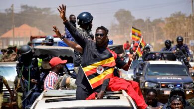 Υποψήφιος-της-αντιπολίτευσης-στην-Ουγκάντα-​​καταγγέλλει-ότι-ξυλοκοπήθηκε-από-τις-δυνάμεις-ασφαλείας