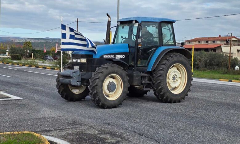 Ενισχύεται-το-μπλόκο-στον-Λόγγο-από-αγρότες-του-Δήμου-Μετεώρων