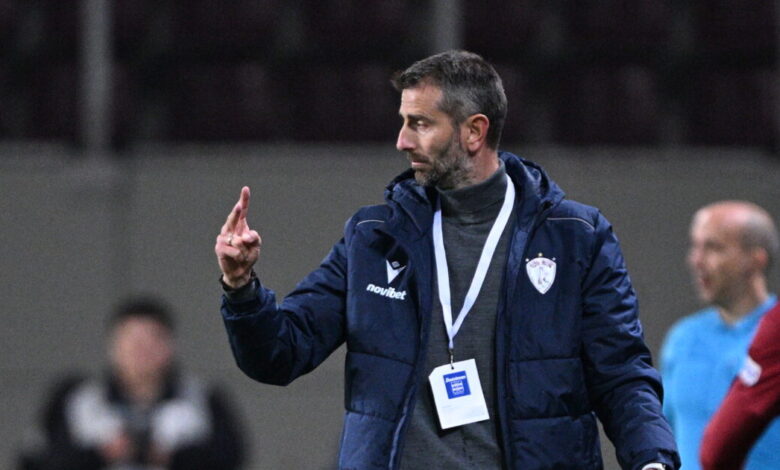 ΑΕΛ-novibet:-Παρελθόν-ο-Στέλιος-Μαλεζάς-από-τον-πάγκο-των-«βυσσινί»