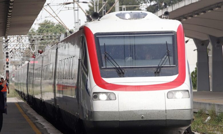 Τρένο-συγκρούστηκε-με-ζώο-στο-δρομολόγιο-Λάρισα-–-Θεσσαλονίκη:-Καθυστέρηση-140-λεπτών-και-ταλαιπωρία-για-δεκάδες-επιβάτες