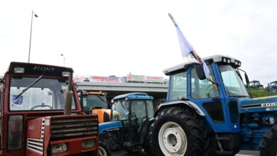 Συναγερμός-στην-κυβέρνηση-για-τα-μπλόκα-των-αγροτών:-Το-κάλεσμα-Μητσοτάκη-σε-διάλογο-και-οι-αιχμηρές-παρεμβάσεις-Καραμανλή-και-Σαμαρά