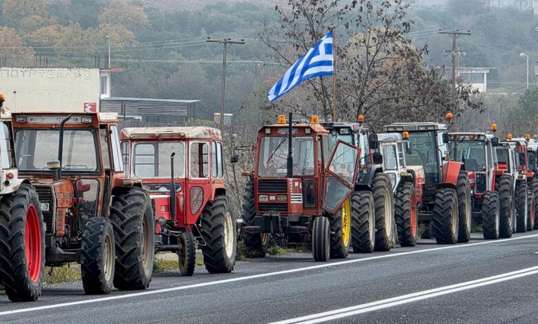 Οι-αγρότες-αυξάνουν-τα-μπλόκα,-η-κυβέρνηση-εκπέμπει-σήμα-διαλόγου
