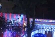 Το-πιο-χριστουγεννιάτικο-σπίτι-είναι-στο-Χαλάνδρι:-20.000-λαμπάκια-και-20-μέρες-δουλειάς-για-το-εντυπωσιακό-θέαμα