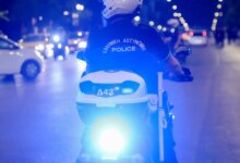 Καλύβια:-Συναγερμό-σήμανε-ύποπτο-αντικείμενο-κάτω-από-αυτοκίνητο