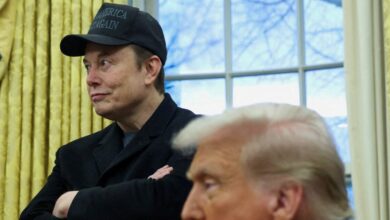 Ο-Τραμπ-στο-πλευρό-του-Μασκ:-«Η-Ευρώπη-αλλάζει,-παίρνει-κακές-κατευθύνσεις»