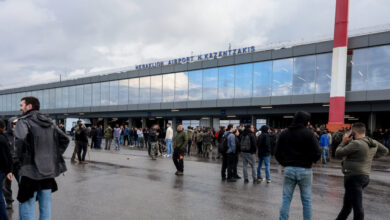 Μετωπική-Μαξίμου-με-τους-αγρότες:-Σκληρή-στάση-σε-ακραίες-μορφές-διαμαρτυρίας-και-μήνυμα-στον-Καραμανλή-με-αναφορές-στο-«πακέτο-Χατζηγάκη»