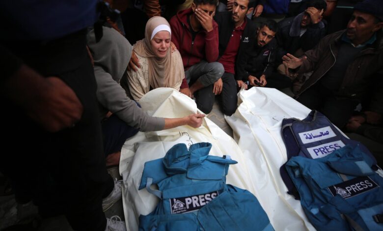 rsf:-«Οι-δημοσιογράφοι-δεν-πεθαίνουν-απλά,-σκοτώνονται»-67-νεκροί-σε-ένα-έτος,-οι-29-στη-Γάζα