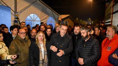 Κουρέτας-για-αγρότες:-“Τι-να-κάνουν;-Χαρακίρι-ή-να-αντιδράσουν-για-να-μην-πεθάνουν;”