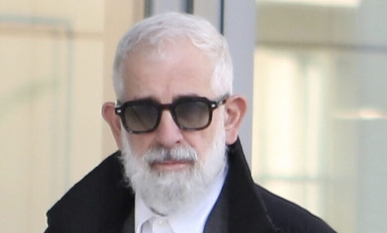 Πέτρος-Φιλιππίδης:-«Είμαι-έξι-μήνες-άστεγος-και-έχω-καταστραφεί-οικονομικά»-λέει-μετά-το-πόρισμα-για-τη-φωτιά-στο-σπίτι-του