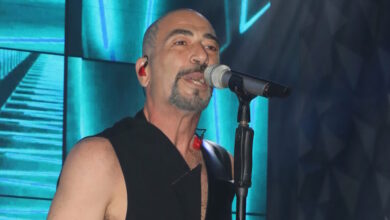 Βαλάντης:-Έφτυσε-τους-μουσικούς-του-στην-πίστα-–-«Ήταν-μια-τσίχλα»-είπε-ο-τραγουδιστής-που-ζήτησε-συγγνώμη