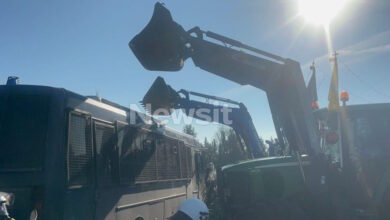 Θεσσαλονίκη:-Οι-αγρότες-έχουν-κλείσει-την-πρόσβαση-προς-το-αεροδρόμιο-Μακεδονία