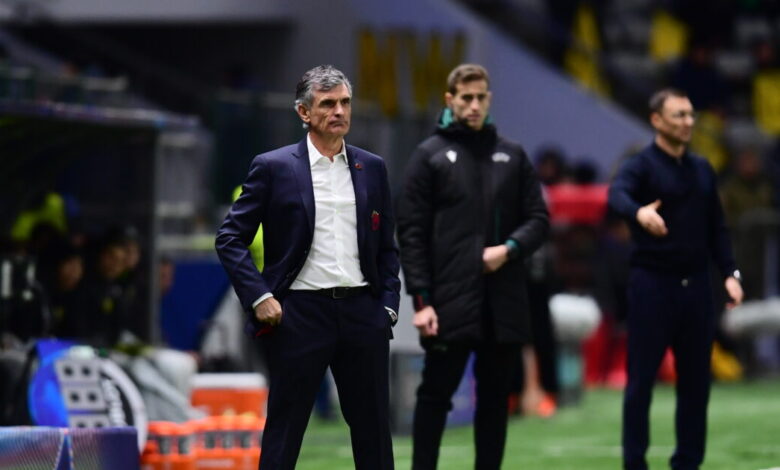 Μεντιλίμπαρ-μετά-το-διπλό-του-Ολυμπιακού:-«Ήμασταν-καταιγιστικοί-–-Θα-ανησυχήσουμε-για-την-πρόκριση-μετά-τα-Χριστούγεννα»