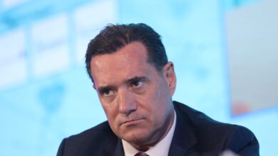 «Πυρά»-Γεωργιάδη-κατά-πρώην-μαρτύρων-novartis:-«Δόλιοι-και-συκοφαντικοί-οι-ισχυρισμοί-τους-–-Το-ψέμα-πήγε-σε-άλλο-level»