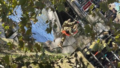 Τρίκαλα:-Θεαματικές-ασκήσεις-της-ΣΜΥ-στον-Ληθαίο