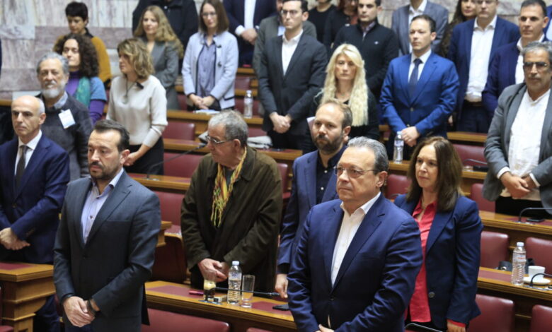 Σωκράτης-Φάμελλος-στην-ΚΟ-του-ΣΥΡΙΖΑ:-«Οι-Έλληνες-καταναλωτές-πληρώνουν-την-ακρίβεια-Μητσοτάκη»