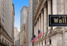 wall-street:-Ο-dow-jones-ανακάμπτει-πάνω-από-500-μονάδες-μετά-τη-μείωση-επιτοκίων-της-fed